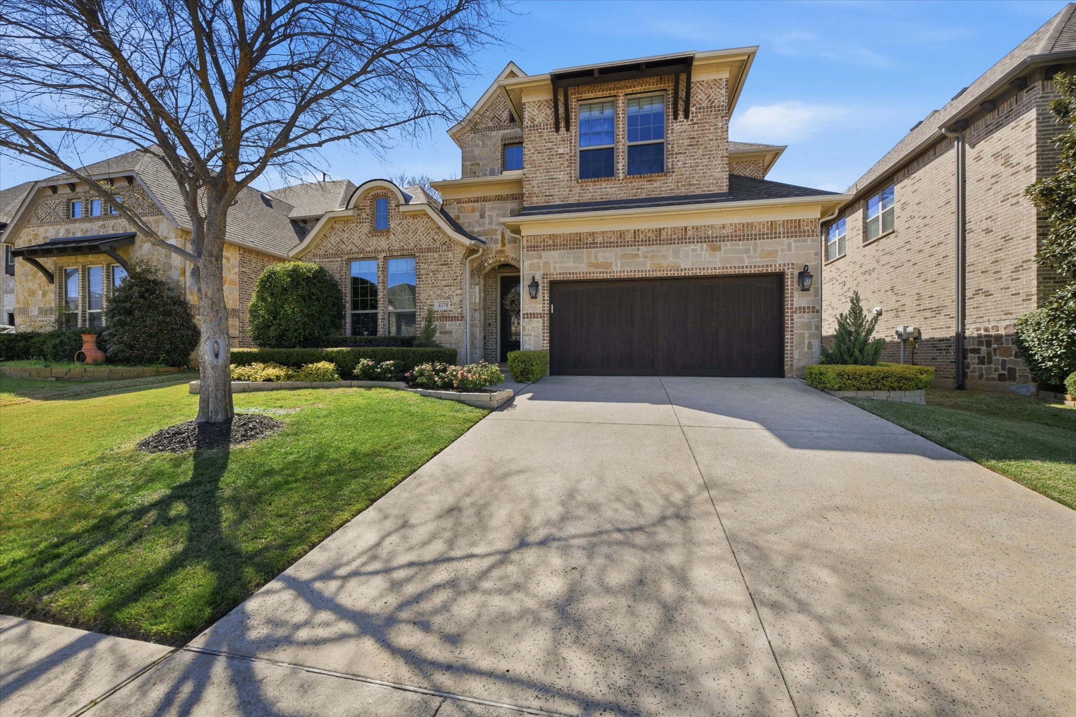 Front exterior view 3